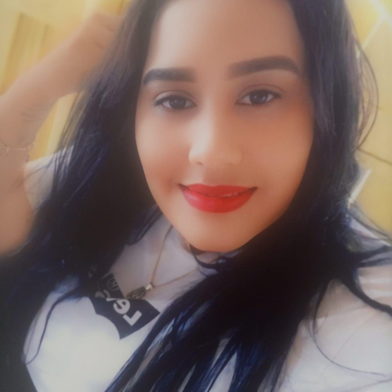 Entre lágrimas y reclamos de justicia sepultan en Santiago a Ángela Geraldine, fallecida tras presunta liposucción en clínica estética - Noticias de hoy en República Dominicana | De Último Minuto