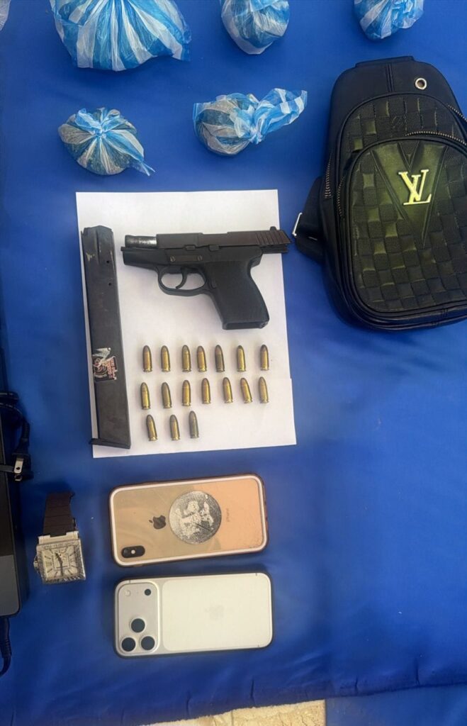 Autoridades desmantelan microtráfico en el DN: cinco detenidos y más de 6,000 gramos de drogas incautadas | 2 | Autoridades desmantelan microtráfico en el DN: cinco detenidos y más de 6,000 gramos de drogas incautadas - Noticias de hoy en República Dominicana | De Último Minuto