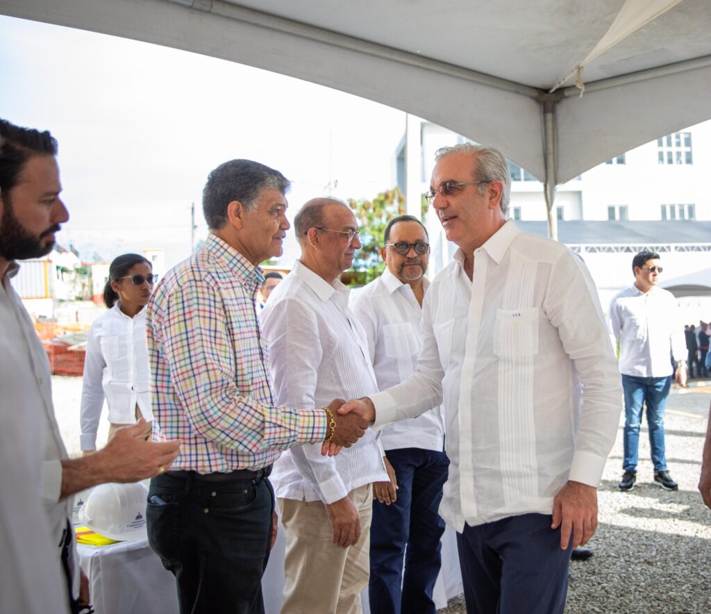 Abinader inaugura nuevo edificio administrativo de la OMSA para fortalecer el servicio a la ciudadanía | 3 | Abinader inaugura nuevo edificio administrativo de la OMSA para fortalecer el servicio a la ciudadanía