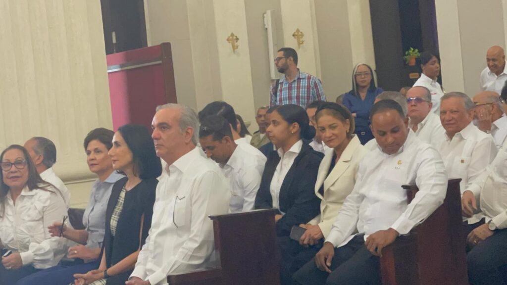 Abinader asiste al Tedeum en Santiago por el 182 aniversario de la Batalla del 30 de Marzo - Noticias de hoy en República Dominicana | De Último Minuto