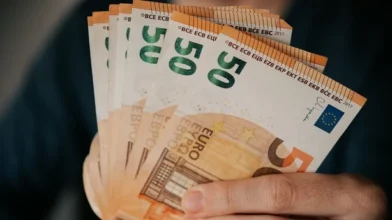 Billetes de euros de $50.
