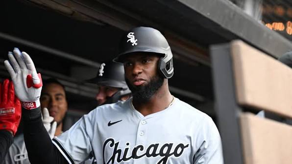 Luis Robert Jr. decide en extras con jonrón y deja en el terreno a Piratas