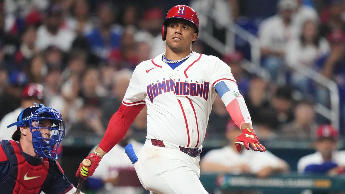 Exestrellas y analistas critican polémicos strikes a Soto y Perdomo en semifinal del Clásico Mundial - Noticias de hoy en República Dominicana | De Último Minuto