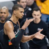 Wembanyama hace historia y es elegido ‘Defensa del Año’ de la NBA por unanimidad - Noticias de hoy en República Dominicana | De Último Minuto