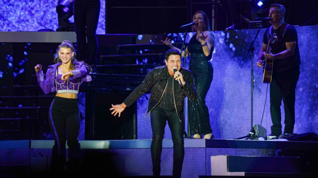 Chayanne conquistó una vez más el corazón de los dominicanos en su concierto en RD - Noticias de hoy en República Dominicana | De Último Minuto