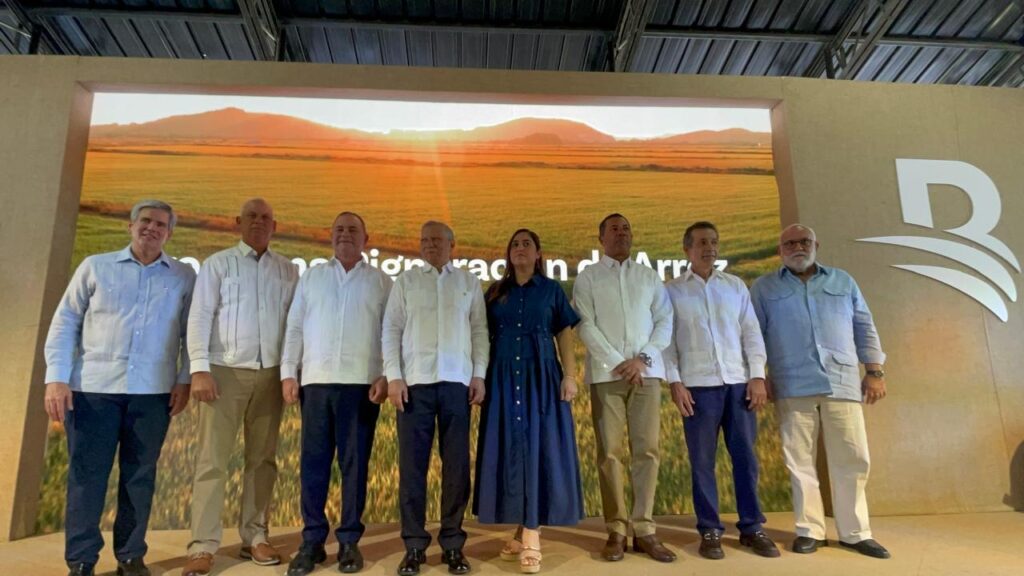 Banreservas lanza programa de pignoración de arroz 2026-2027 con financiamiento récord de RD$12,000 millones - Noticias de hoy en República Dominicana | De Último Minuto