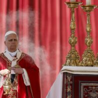 El papa pide rezar en Semana Santa "por las víctimas inocentes de la guerra"