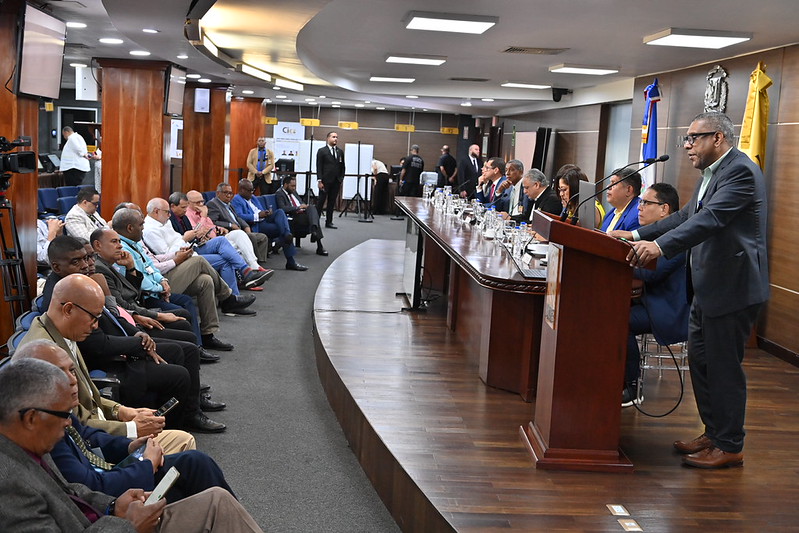 Mesa técnica de la JCE trata avances de cedulación con organizaciones políticas - Noticias de hoy en República Dominicana | De Último Minuto