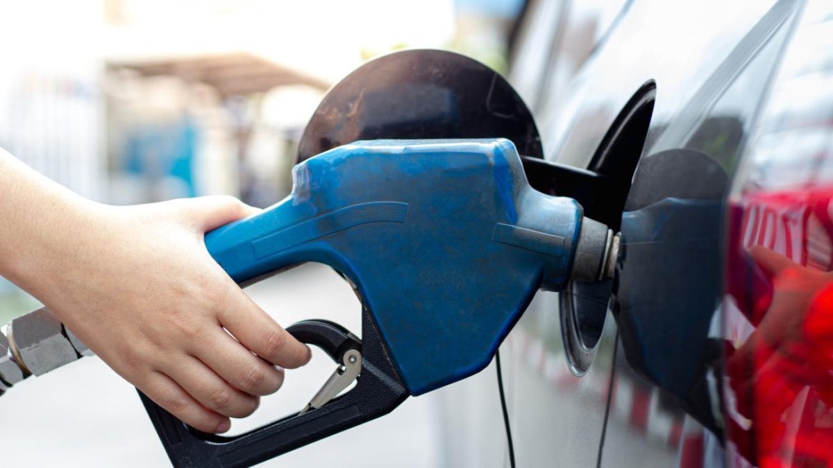 Gobierno subsidia gasolinas y gasoil con RD$1,793 millones y congela GLP