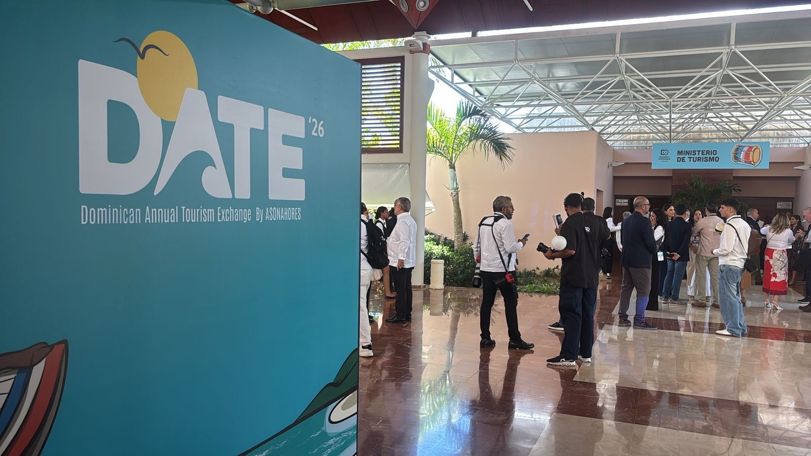 RD proyecta más de 12 millones de visitantes en medio del impulso de DATE 2026 - Noticias de hoy en República Dominicana | De Último Minuto
