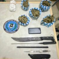 Autoridades ocupan drogas, armas blancas y otros objetos durante allanamiento en Espaillat - Noticias de hoy en República Dominicana | De Último Minuto