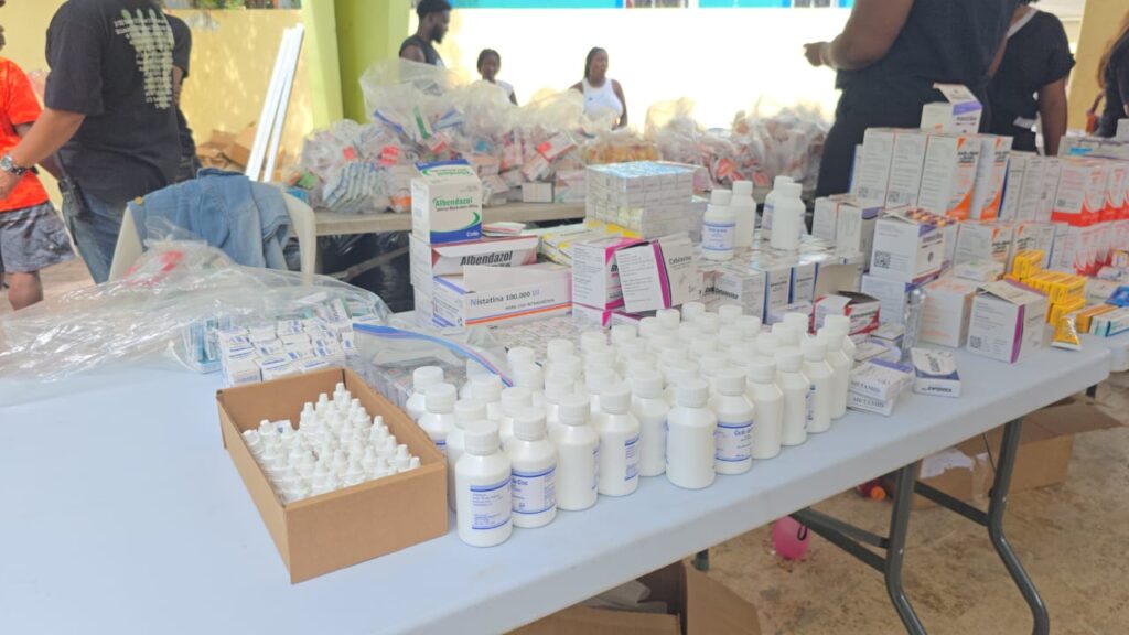 ¡Impacto social en el KM 6! Raíz de Fe transforma vidas con masivo operativo en Villa Hermosa - Noticias de hoy en República Dominicana | De Último Minuto