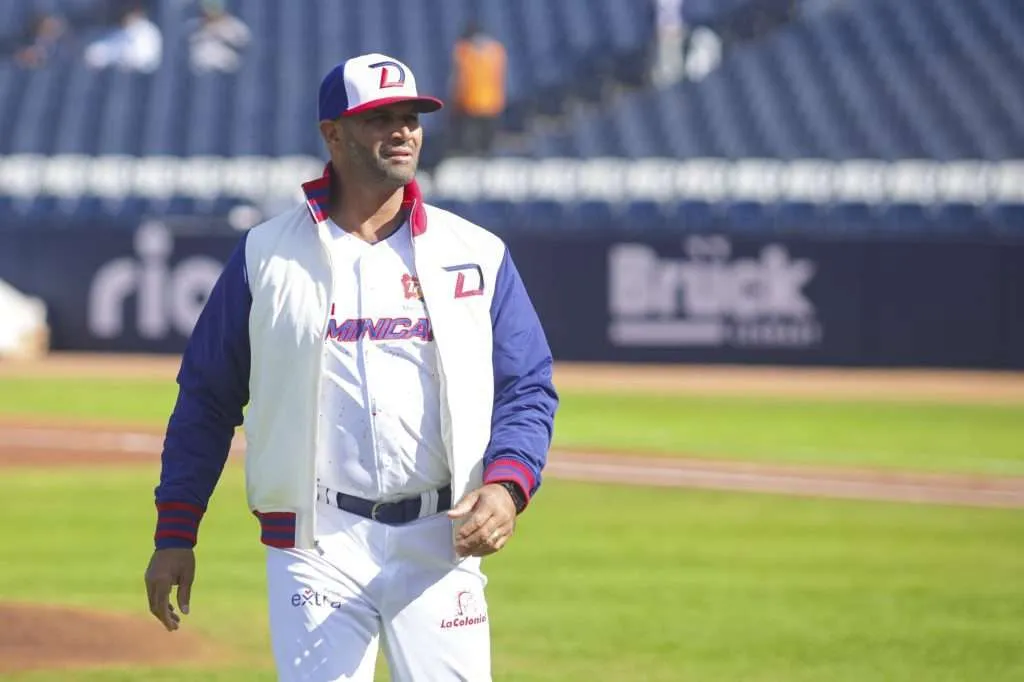 Estrellas designan a Albert Pujols como presidente de operaciones de béisbol