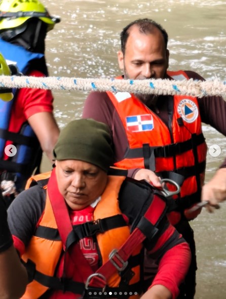 Defensa Civil rescata a 19 personas tras crecida de río en Monseñor Nouel - Noticias de hoy en República Dominicana | De Último Minuto