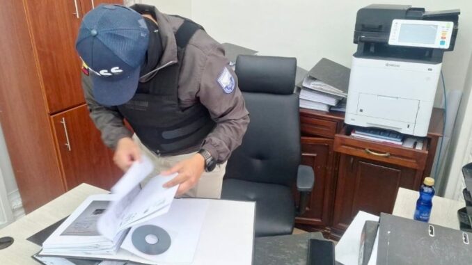 La Fiscalía de Ecuador allana las sedes del Municipio de Guayaquil por presunta falsificación de documentos