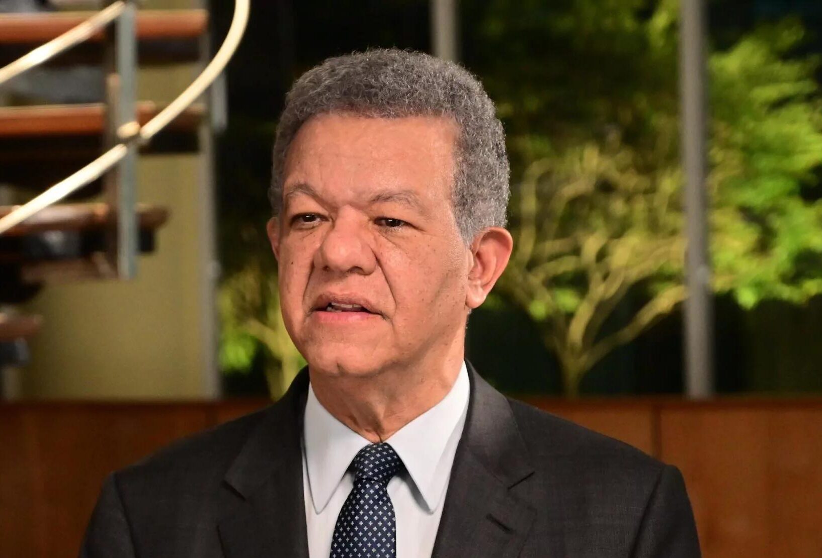 Leonel advierte sobre “falta de rumbo” en el Gobierno y alerta impacto en la economía familiar