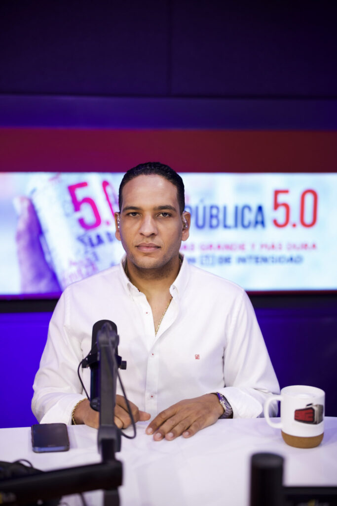 Hansel García estalla contra políticos y partidos que usan "turbas de motoristas" en caravanas