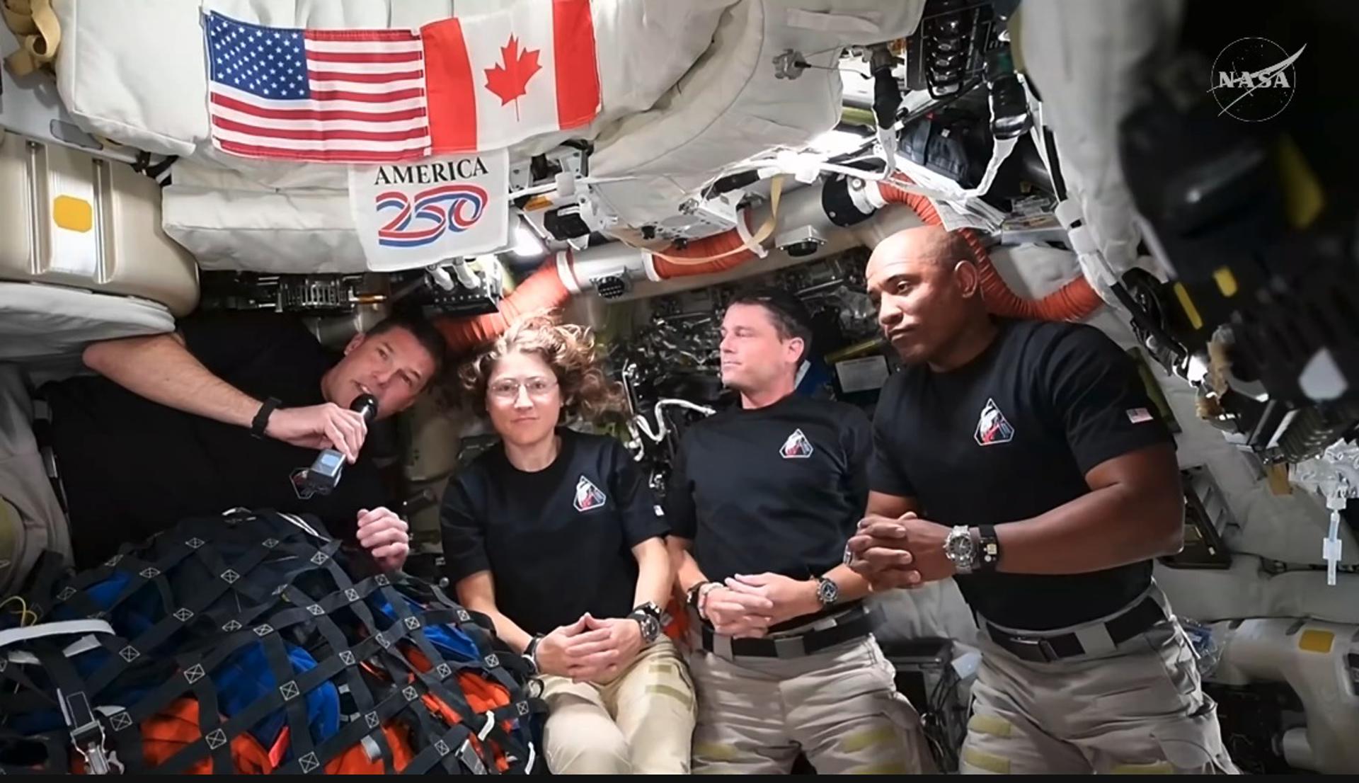 Astronautas de Artemis II relatan a Trump su paso por el lado oscuro de la luna - Noticias de hoy en República Dominicana | De Último Minuto