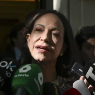 Machado dice que Petro debería buscar la paz en Colombia y no promover la violencia en Venezuela