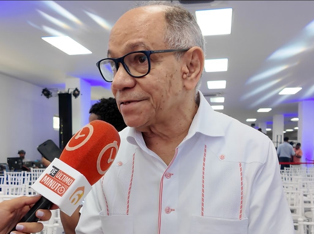 Sindicalistas apuestan al diálogo ante crisis económica global, afirma Pepe Abreu