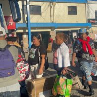 Aumenta flujo de pasajeros en paradas de Santiago por inicio del éxodo de Semana Santa