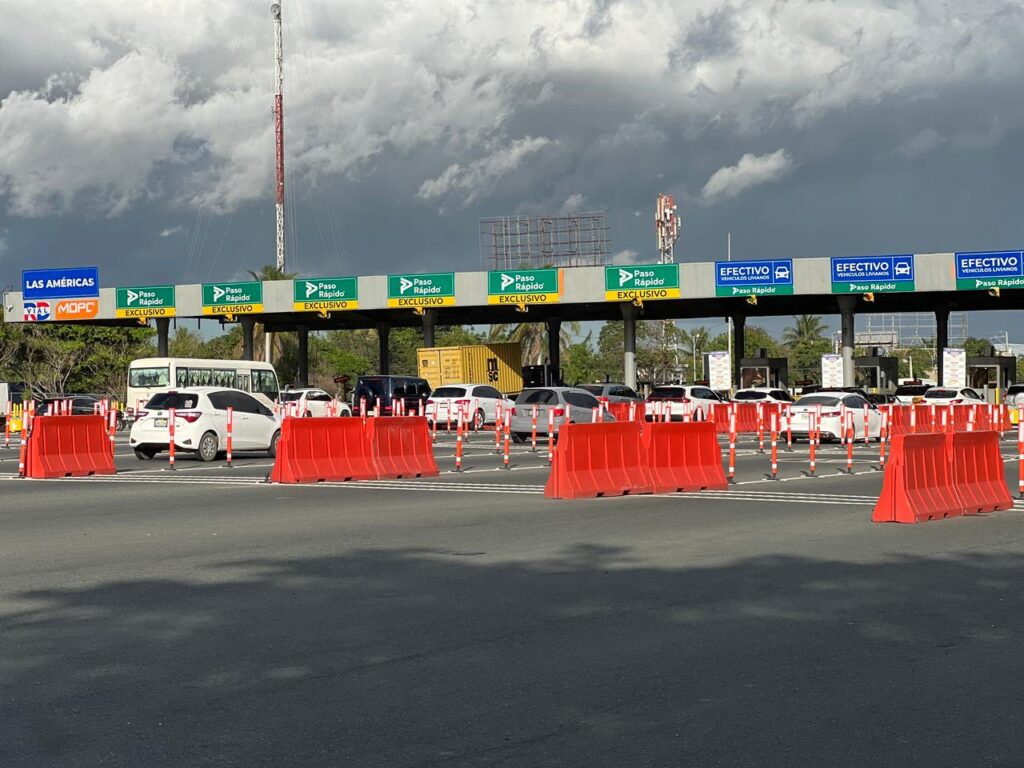 Jóvenes con Horizontes entrega kits de primeros auxilios en el Gran Santo Domingo
