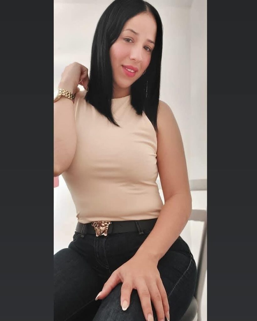 A una semana de brutal crimen de Yulenny, familia exige justicia y ofrecen RD$300 mil por captura de presunto violador y asesino | 1 | A una semana de brutal crimen de Yulenny, familia exige justicia y ofrecen RD$300 mil por captura de presunto violador y asesino