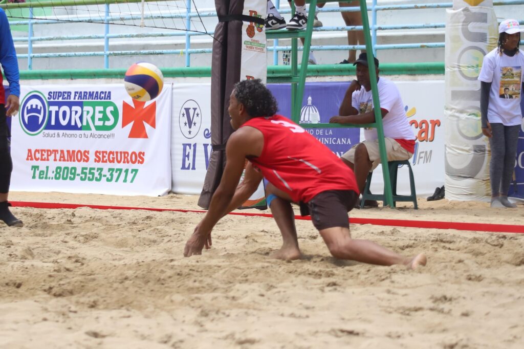 Arranca torneo de voleibol playero 3 para 3 del Festival Deportivo Hato Mayor-Vicentillo Semana Santa 2026 | 3 | Arranca torneo de voleibol playero 3 para 3 del Festival Deportivo Hato Mayor-Vicentillo Semana Santa 2026 - Noticias de hoy en República Dominicana | De Último Minuto