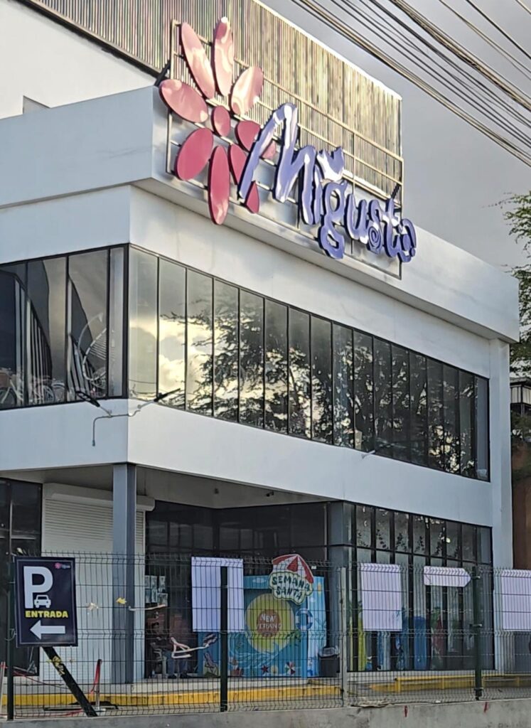 Comercios permanecen cerrados y avenidas despejadas durante el Viernes Santo 2026 | 2 | Comercios permanecen cerrados y avenidas despejadas durante el Viernes Santo 2026 - Noticias de hoy en República Dominicana | De Último Minuto