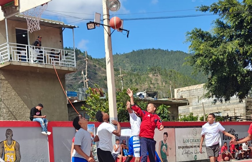 Fundación Torres de Esperanza celebró en Constanza 11vo. Evento Deportivo Semana Santa Colonia Kennedy - Noticias de hoy en República Dominicana | De Último Minuto