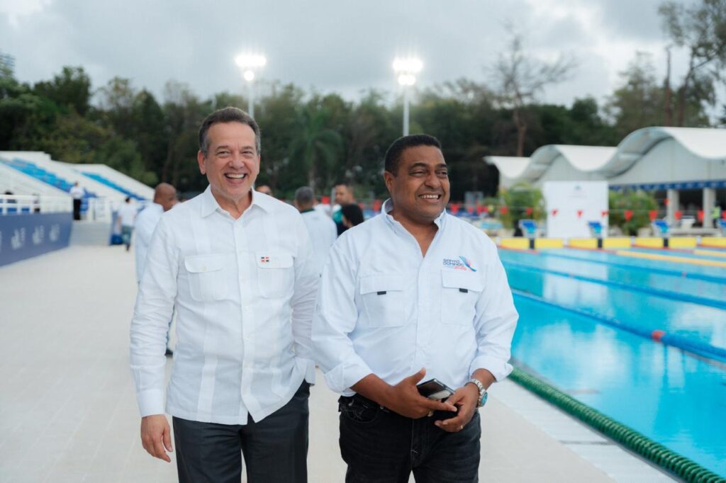 Ministro Ito Bisonó entrega Centro Acuático del Centro Olímpico y anuncia su certificación internacional | 8 | Ministro Ito Bisonó entrega Centro Acuático del Centro Olímpico y anuncia su certificación internacional - Noticias de hoy en República Dominicana | De Último Minuto