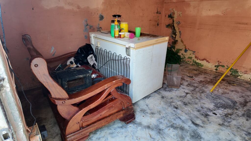 Residentes de Los Girasoles I claman por soluciones tras inundaciones productos del desbordamiento de cañada - Noticias de hoy en República Dominicana | De Último Minuto