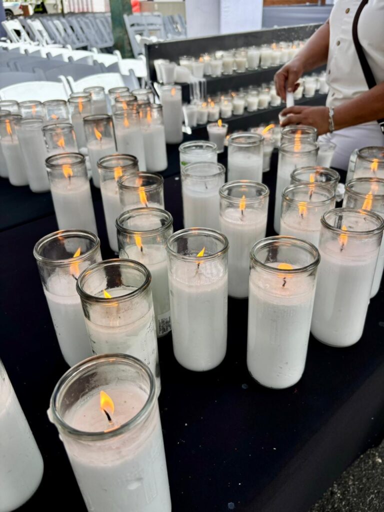 Persisten actos de recuerdo en la “zona cero” del Jet Set tras cese de lluvias; mantienen montaje para misa - Noticias de hoy en República Dominicana | De Último Minuto