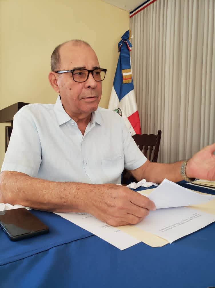 Alcalde Ynocencio de Jesús anuncia que en los próximos días dará el primer picazo del nuevo mercado municipal de Sánchez - Noticias de hoy en República Dominicana | De Último Minuto