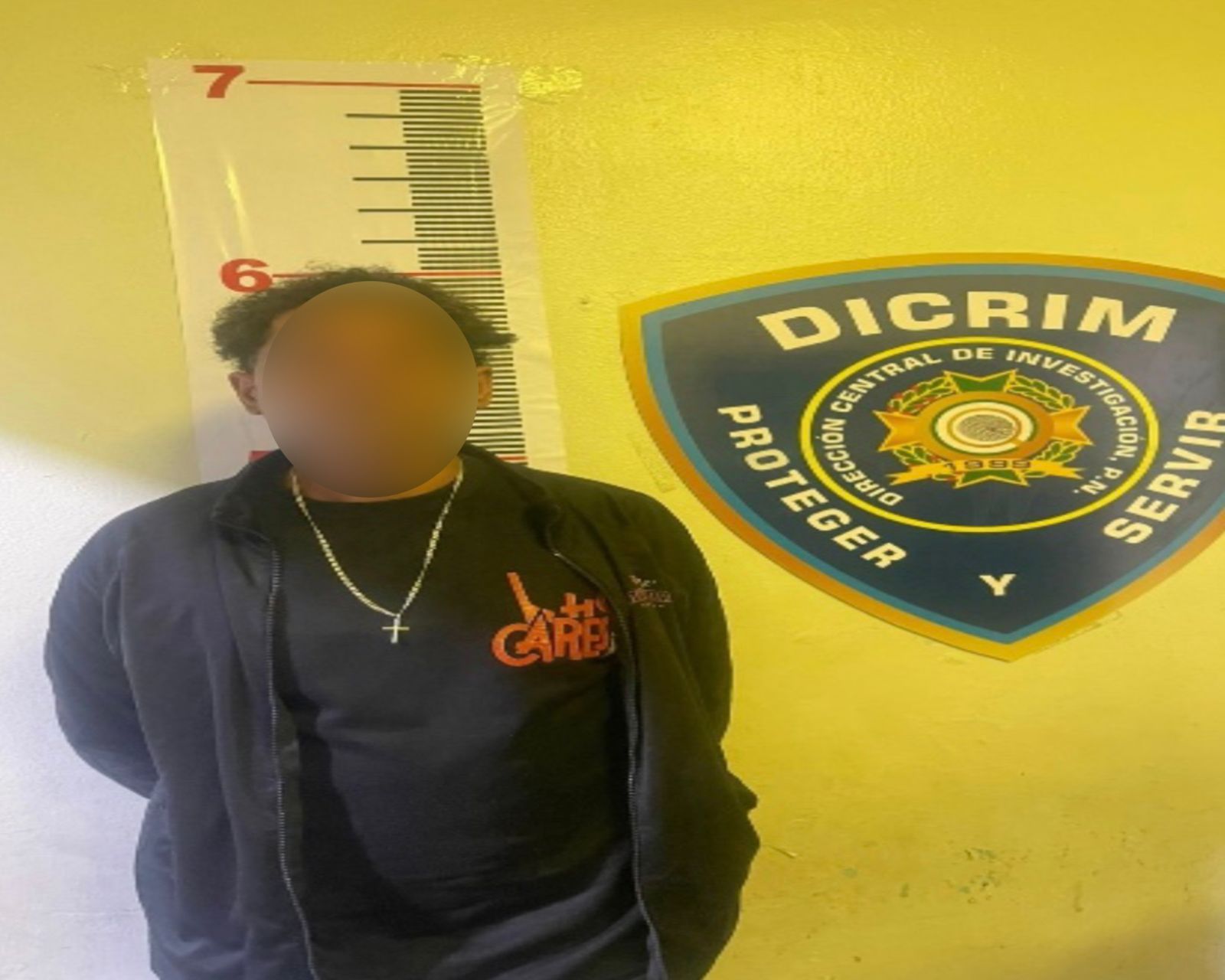Policía Nacional arresta en Moca a vigilante vinculado a robo de mercancía en granja de La Vega