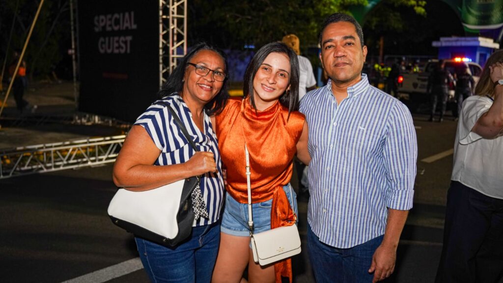 Chayanne reúne fanáticos de todas las edades en su concierto en Santo Domingo | 2 | Chayanne reúne fanáticos de todas las edades en su concierto en Santo Domingo - Noticias de hoy en República Dominicana | De Último Minuto