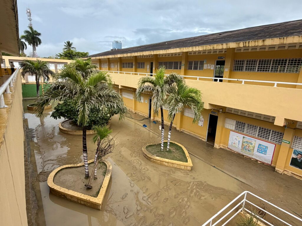 Infraestructura Escolar dispone rehabilitación inmediata de siete escuelas impactadas por inundaciones en Puerto Plata | 2 | Infraestructura Escolar dispone rehabilitación inmediata de siete escuelas impactadas por inundaciones en Puerto Plata - Noticias de hoy en República Dominicana | De Último Minuto
