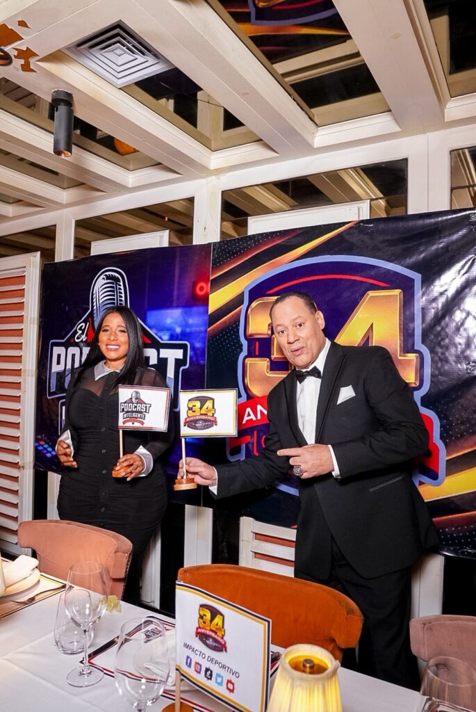 Franklin Mirabal rompe en llanto durante celebración del 34 aniversario de Impacto Deportivo - Noticias de hoy en República Dominicana | De Último Minuto