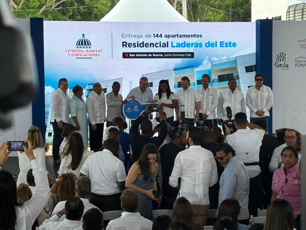 Gobierno entrega 144 apartamentos en Laderas del Este y reafirma impulso a la política habitacional en Guerra - Noticias de hoy en República Dominicana | De Último Minuto