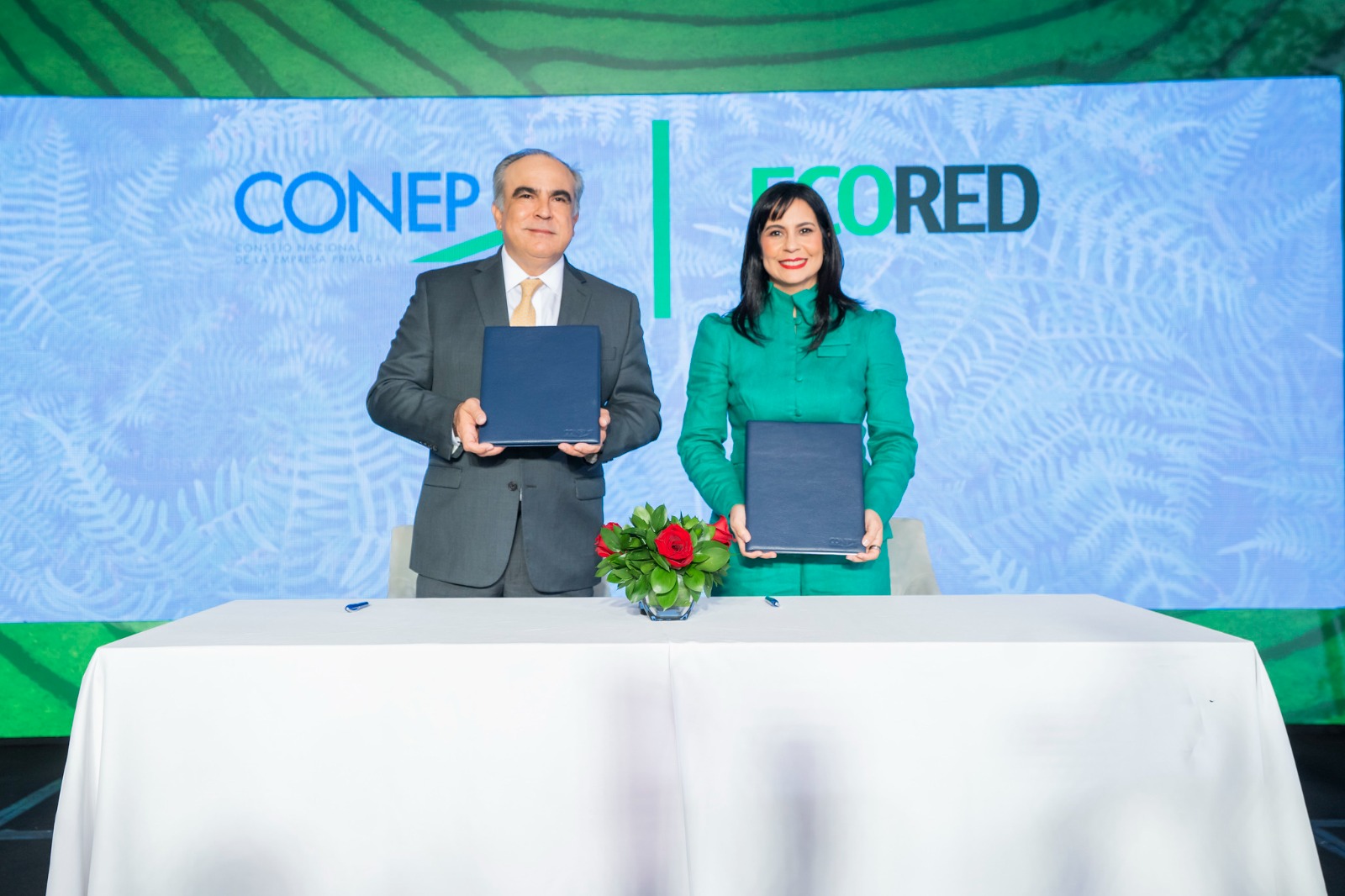 ECORED y CONEP.