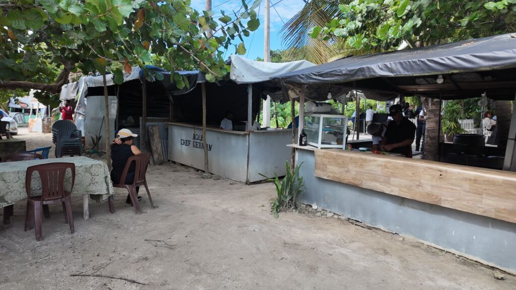 Comerciantes de Playa Teco respaldan remozamiento y esperan turismo se dinamice - Noticias de hoy en República Dominicana | De Último Minuto