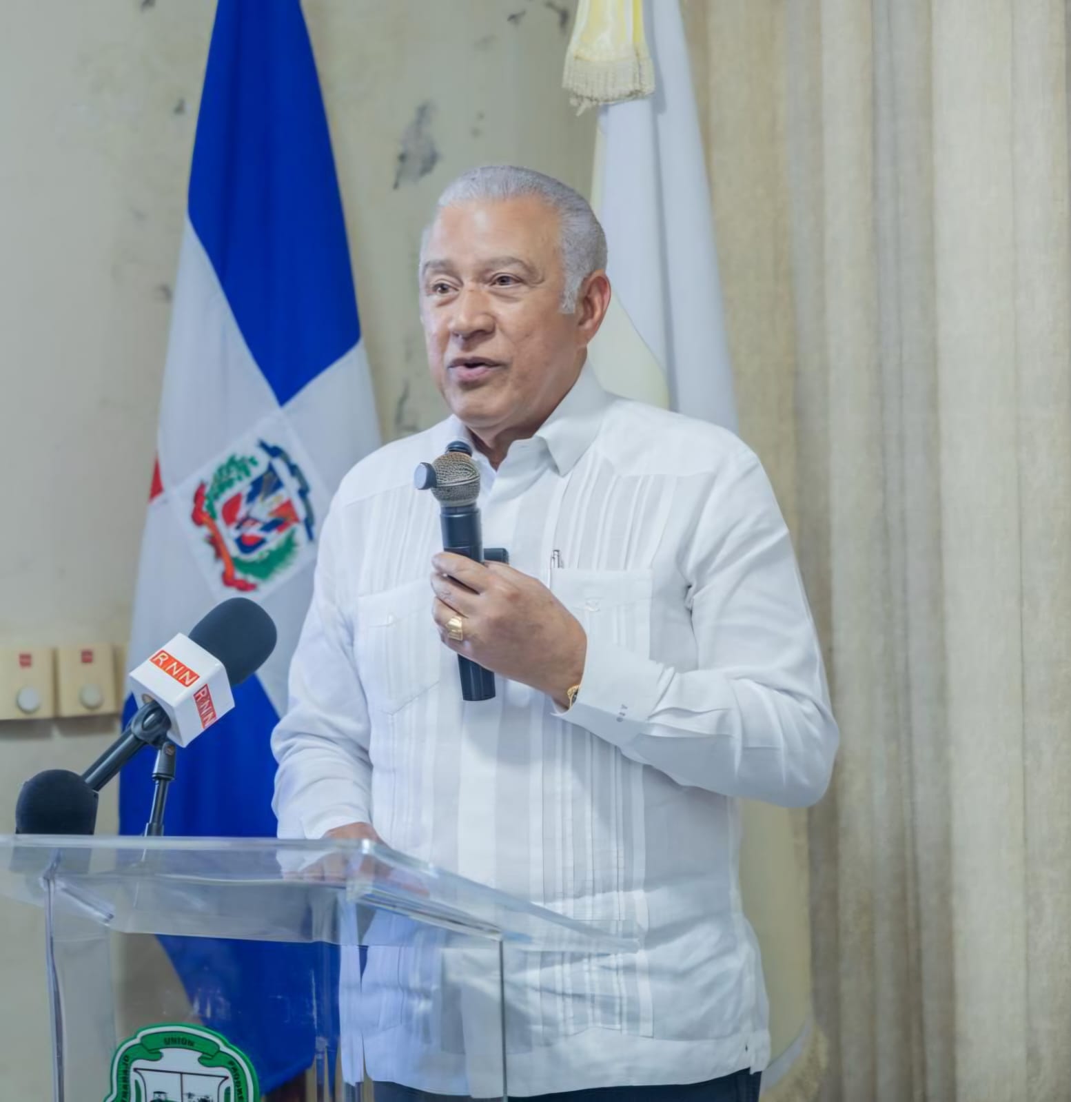 Presidente Abinader ordena ampliación a 4 carriles de la autopista Ramón Cáceres por petición del ministro Andrés Bautista