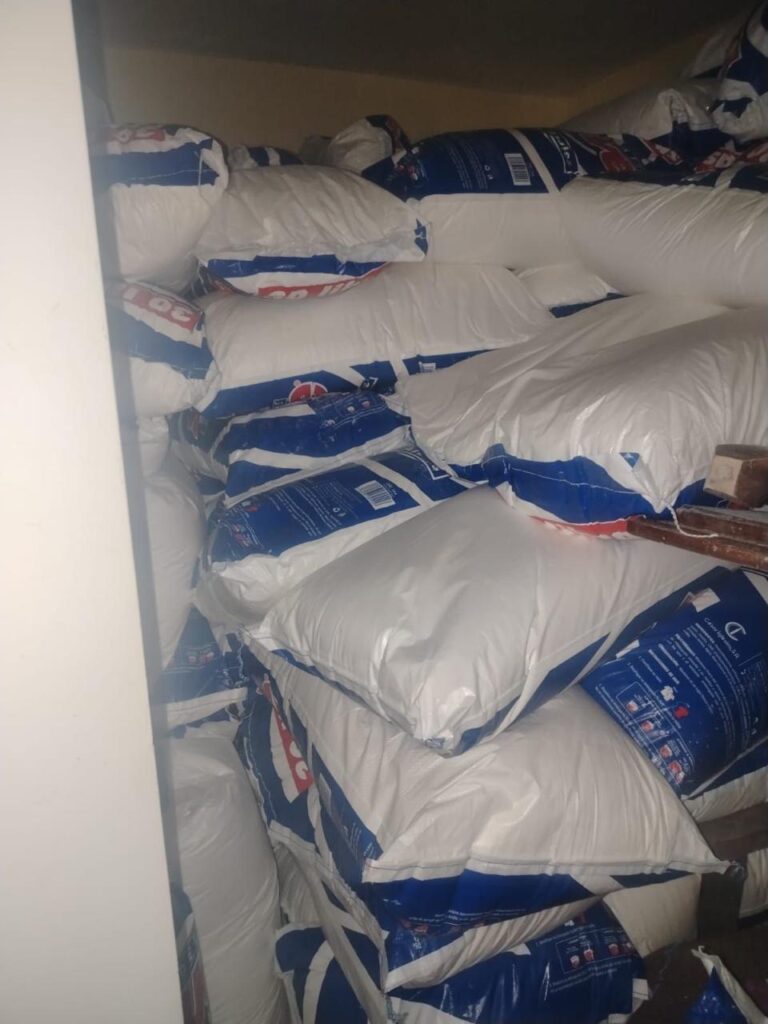 PN y Ministerio Público recuperan 291 sacos de detergente robados en SPM; hay dos detenidos - Noticias de hoy en República Dominicana | De Último Minuto