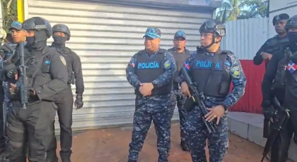 Militarizan municipios de Santiago y otros pueblos del Cibao por paro de 24 horas en demanda de obras sociales - Noticias de hoy en República Dominicana | De Último Minuto