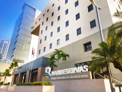 Banreservas selecciona cinco equipos para el Programa de Incubación Cree 2026