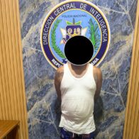Policía ocupa armas, drogas y dinero en múltiples allanamientos en La Vega