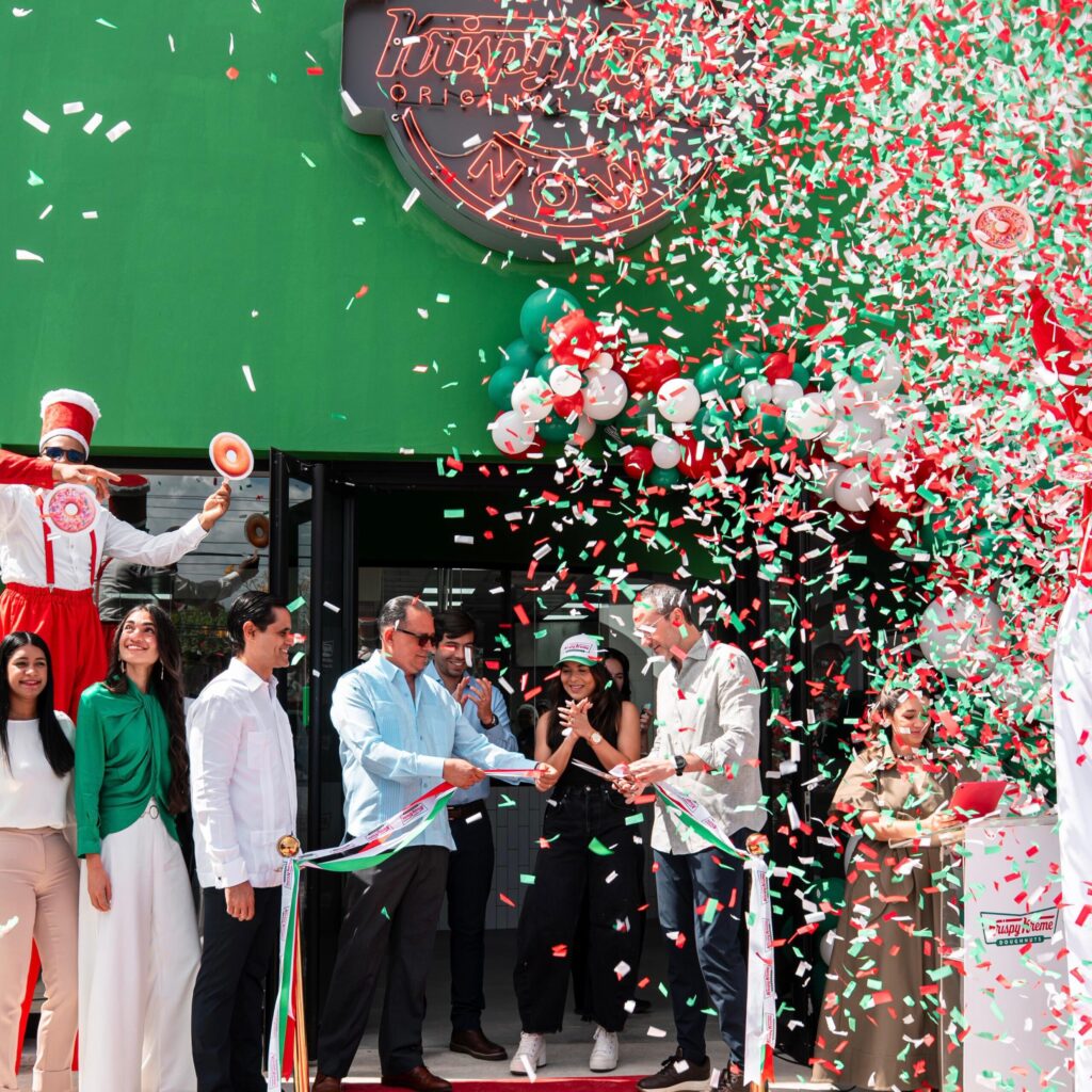 Krispy Kreme abre sus puertas en Santiago con moderna tienda en la avenida Juan Pablo Duarte - Noticias de hoy en República Dominicana | De Último Minuto