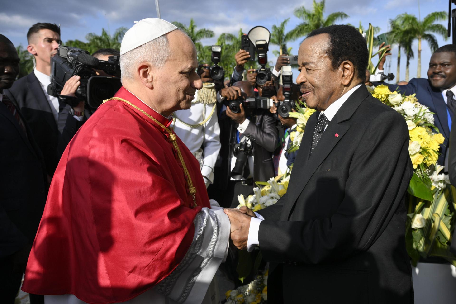 El papa desde Camerún: "El mundo está siendo destruido por unos pocos tiranos"