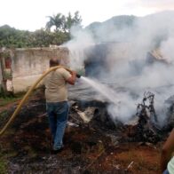 Incendio en Las Galeras destruye vivienda - Noticias de hoy en República Dominicana | De Último Minuto