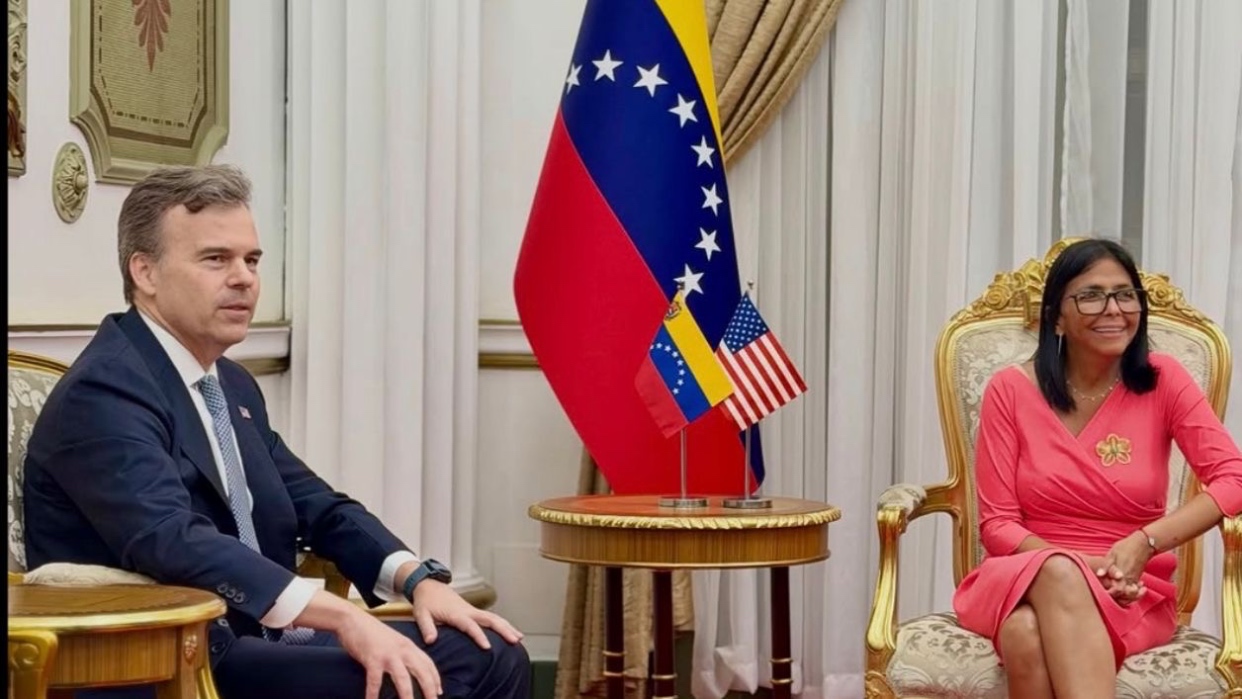 Delcy Rodríguez recibe al nuevo encargado de negocios de Estados Unidos en Venezuela - Noticias de hoy en República Dominicana | De Último Minuto